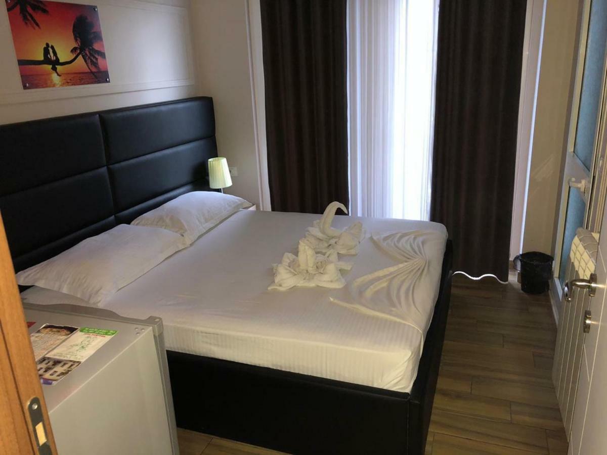 Hotel Golden Shkodër Dış mekan fotoğraf