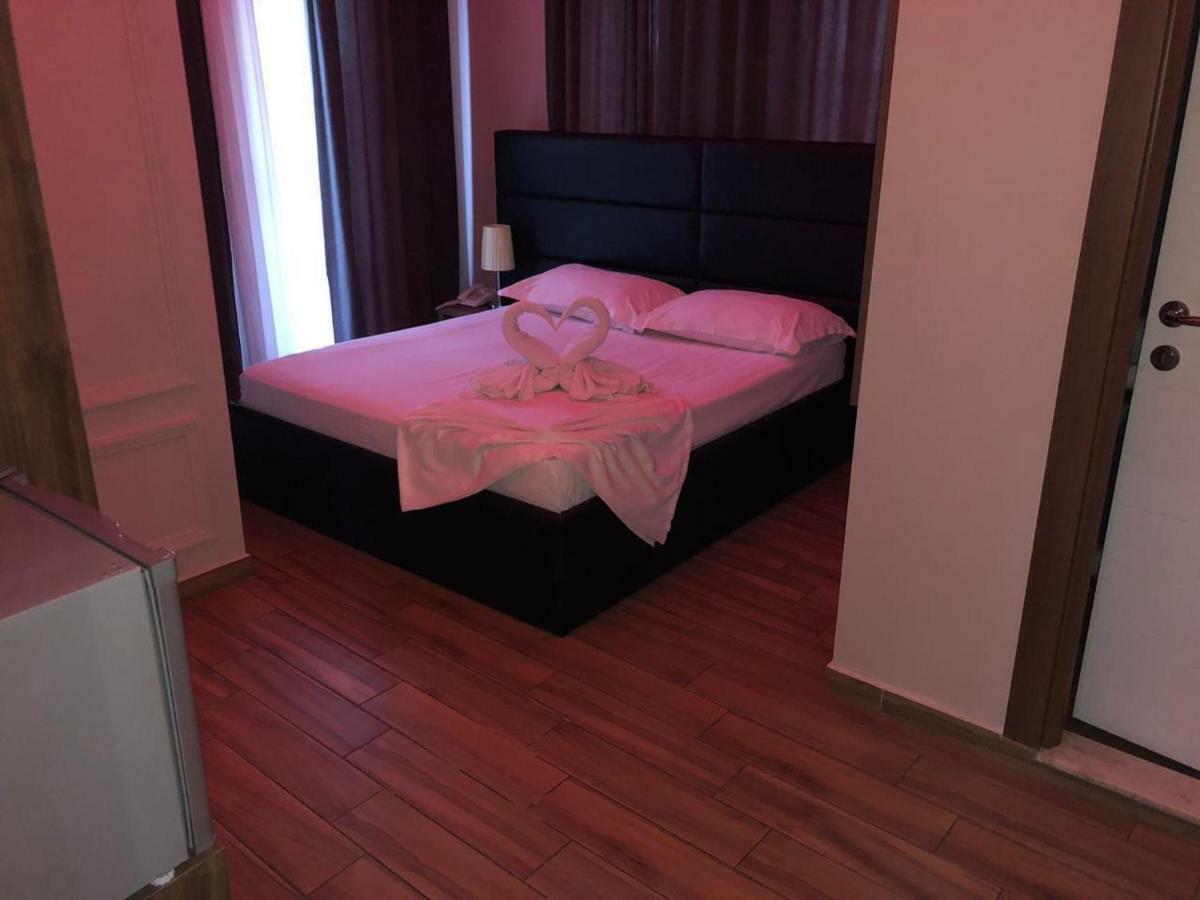 Hotel Golden Shkodër Dış mekan fotoğraf