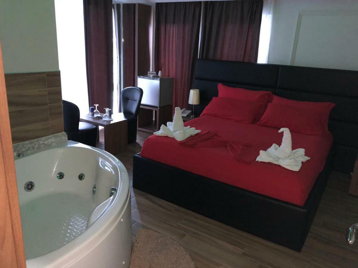 Hotel Golden Shkodër Dış mekan fotoğraf