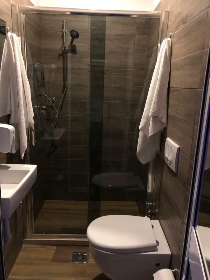 Hotel Golden Shkodër Dış mekan fotoğraf